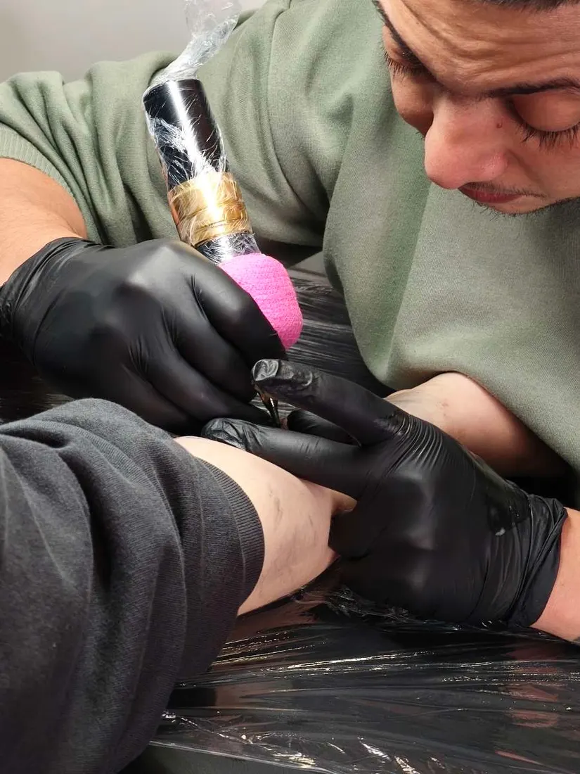 Fineline Tattoo von Morii Ink Hamm